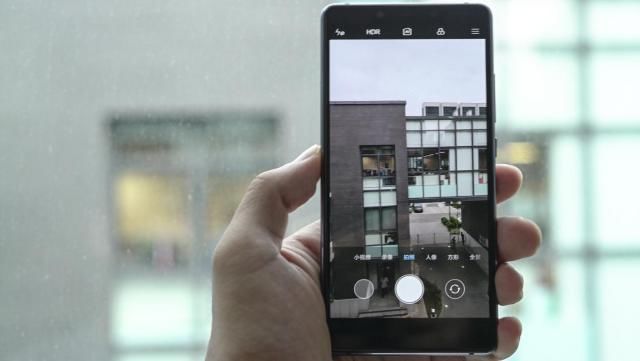 全球首发骁龙710?3分钟快速带你了解价格屠