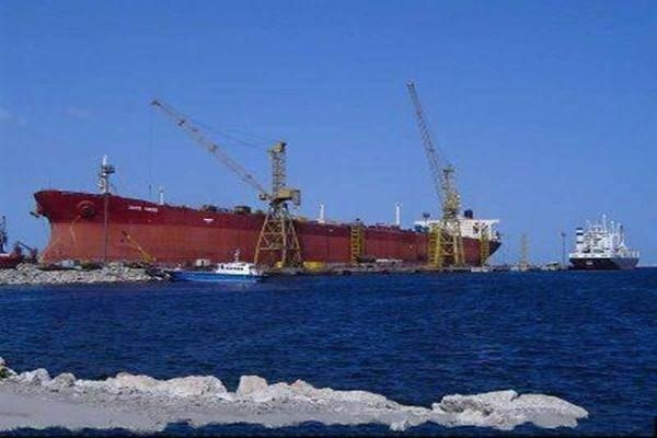 世界上最大的船诺克耐维斯号,这还是一艘油运