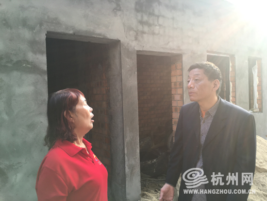 【领航新征程】退休工人老余住新房 畅想未来美好生活 【领航新征程】退休工人老余住新房 畅想未来美好生活