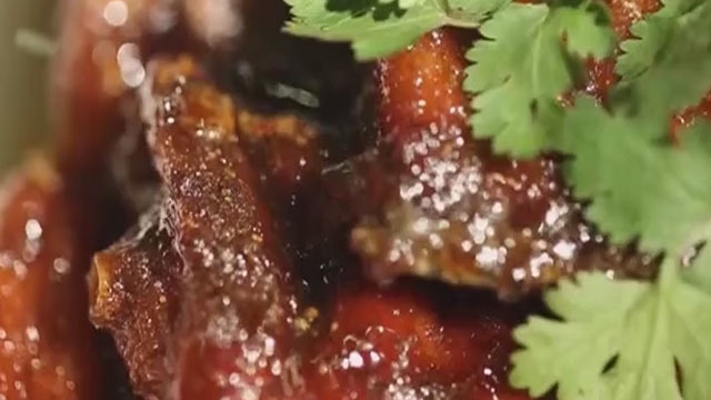 《快乐生活一点通》20180409收纳衣物小窍门 《快乐生活一点通》20180409收纳衣物小窍门