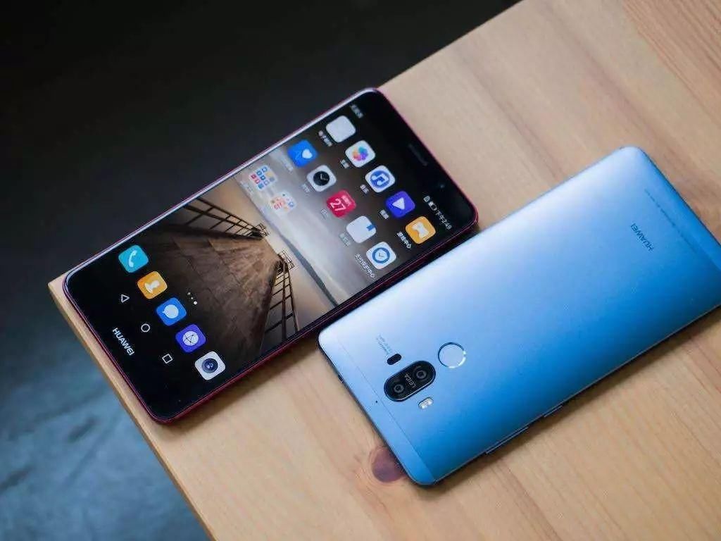 华为mate和荣耀系列手机区别在哪里,买哪个比