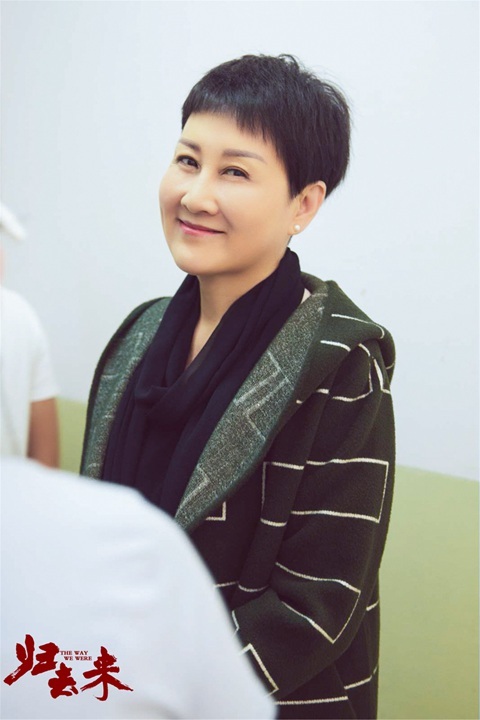 罗晋存棱角对抗社会潜规则 唐嫣化身原则少