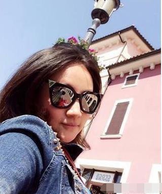 王大治妻女曝光照片 王大治从不缺女人 董洁不