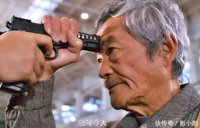 别再嘲笑叫兽电影烂了,陈翔六点半拍出的东西