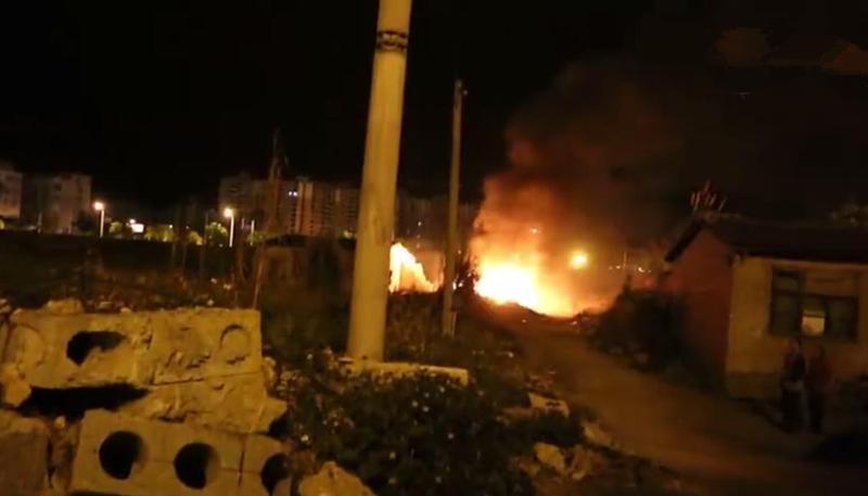 女子担心救火收费不敢打119 结果火越烧越大 女子担心救火收费不敢打119 结果火越烧越大