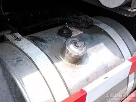 枪声响起!四川江油警方击毙偷油贼