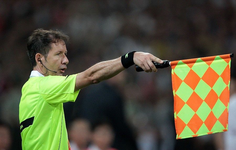 每届世界杯前总有调侃女球迷的段子,但女球迷