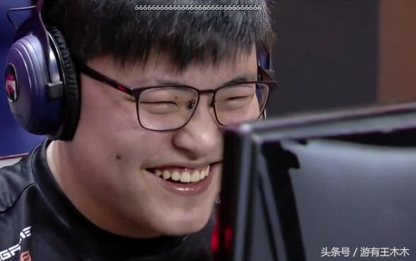 Karsa崩盘却掏出25层杀人书,UziVN四杀终结比