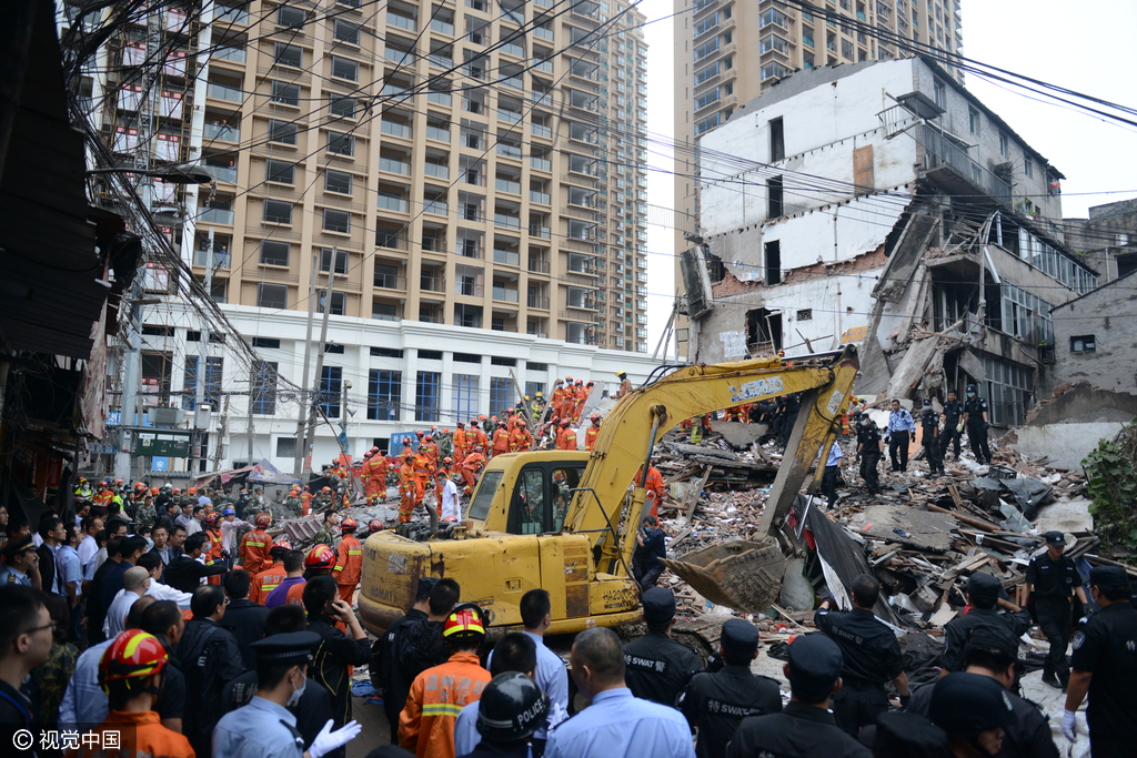 事故发生后，温州市、鹿城区立即启动应急响应机制，并在现场成立了救援指挥部。