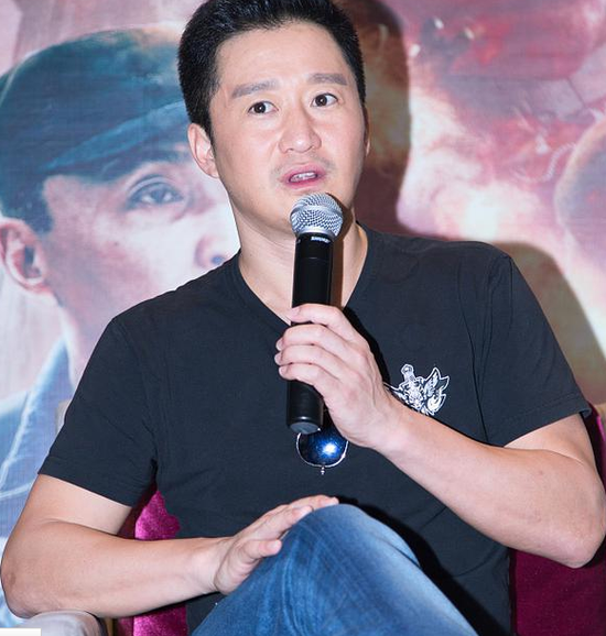 战狼2票房突破30亿吴京赚了多少?战狼2票房惊