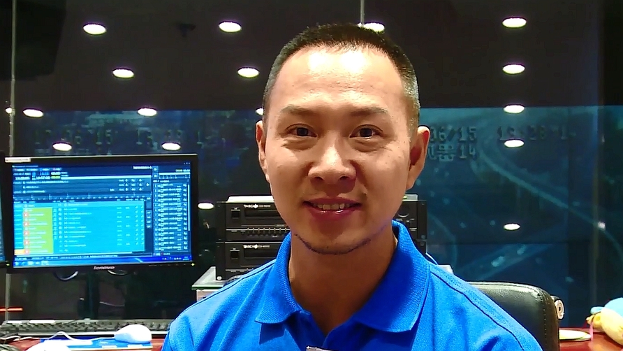 杨洋牵手黑山寺村 请书记上交通广播 杨洋牵手黑山寺村 请书记上交通广播