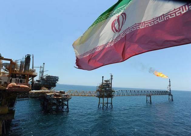 美:禁止进口伊朗原油,这下伊朗着急了,或许只有