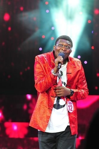 非洲小伙唱红歌 要娶中国姑娘 他不是来避暑的