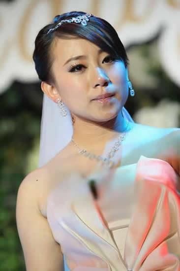 丫蛋直播间大方谈论自己离婚事件 就算是赵本