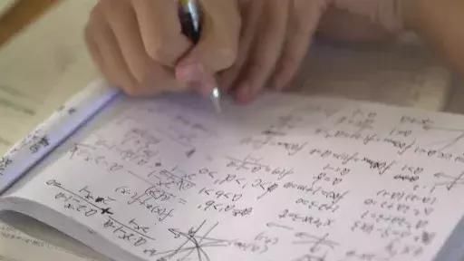 小中考不及格,一年后考上重点高中,淄博这名