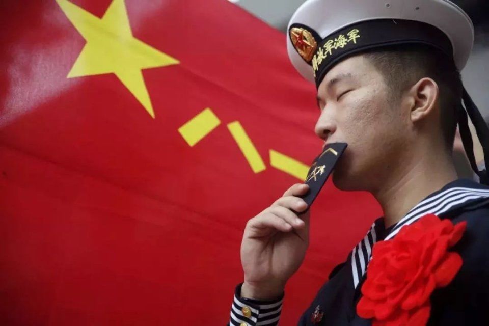 2018政府工作报告,军人最关心的涨薪问题!