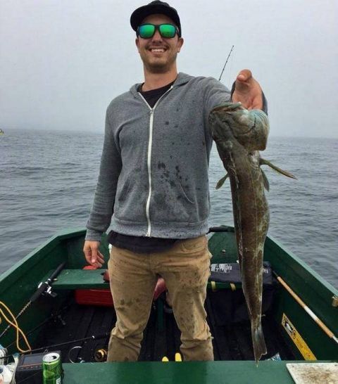 男子出海钓鱼,竟然钓上一条怪鱼,接下来一幕却让所有人傻眼了