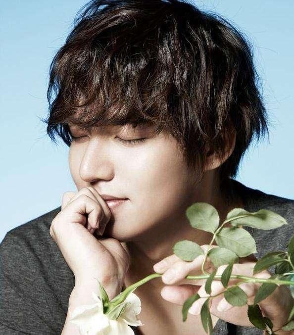 2017全球最帅面孔TOP100名单揭晓,金泰亨高