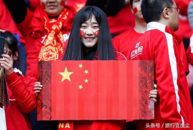 中国足球没进世界杯,中国女球迷却赢在俄罗斯