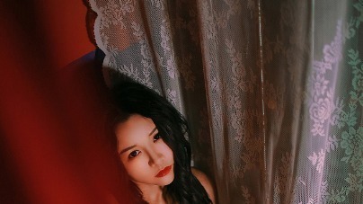 因为对待每一次拍摄都很认真，张学文很容易和顾客成为朋友，一个人漂泊在北京，他也不那么孤独了。图为张学文拍摄的成片。