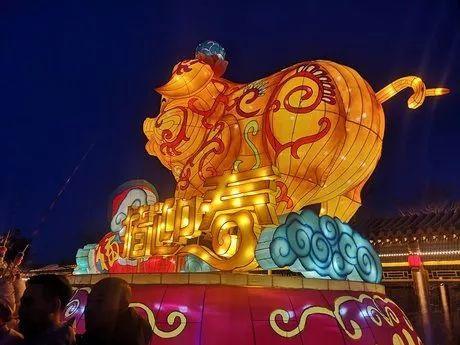 太原青龙古镇庙会遭吐槽!68元的门票比故宫还