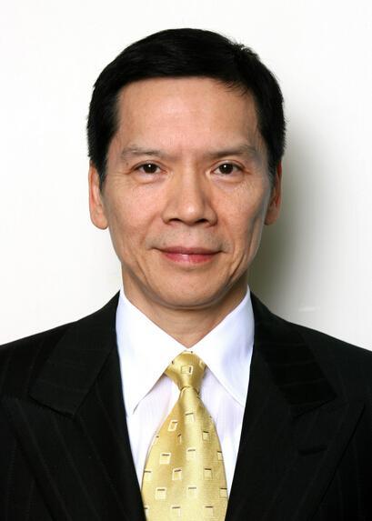 向华强两任妻子:前妻丁佩家世显赫女儿颜值高