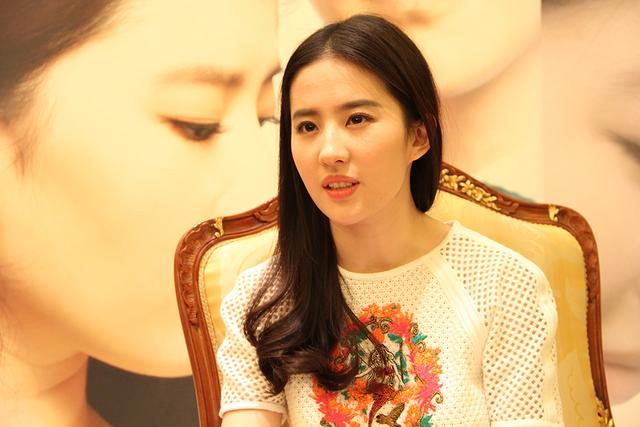 守身如玉的星座女 t01cc4b6eb282b2ee23.jpg?size=640x427