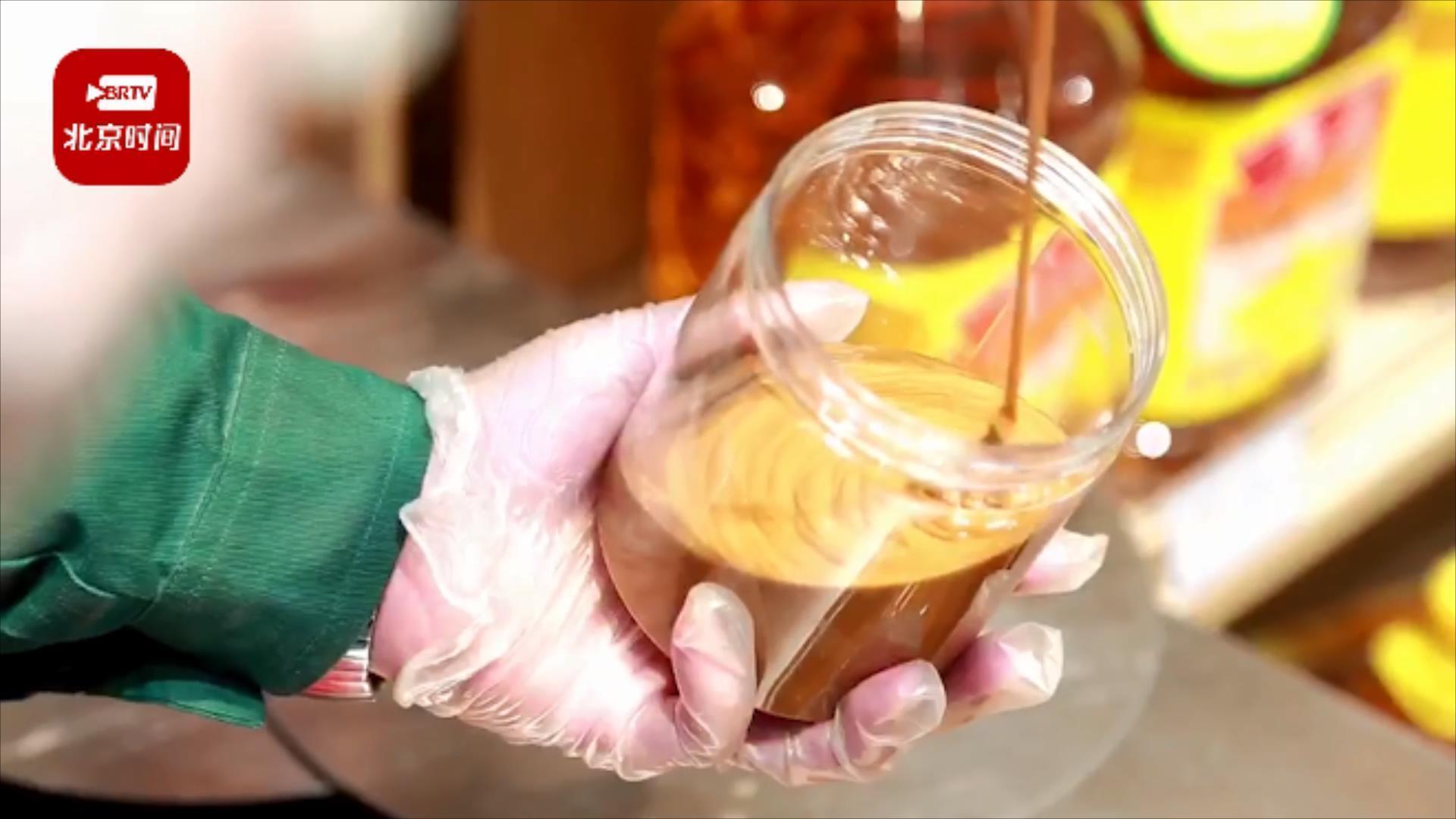 仅靠1罐酱火了50年的国营粮店! 仅靠1罐酱火了50年的国营粮店!