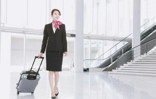 印度土豪让儿子来中国留学,第一天就被震惊:印