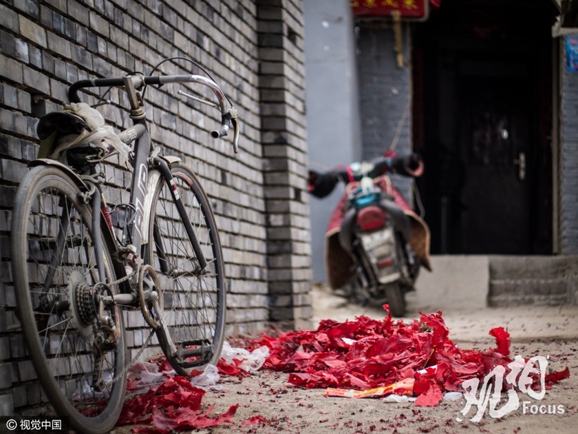 80年代结婚三大件之一的自行车，早已靠边站。