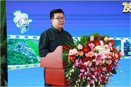 中共三都水族自治县委书记 梁嘉庚