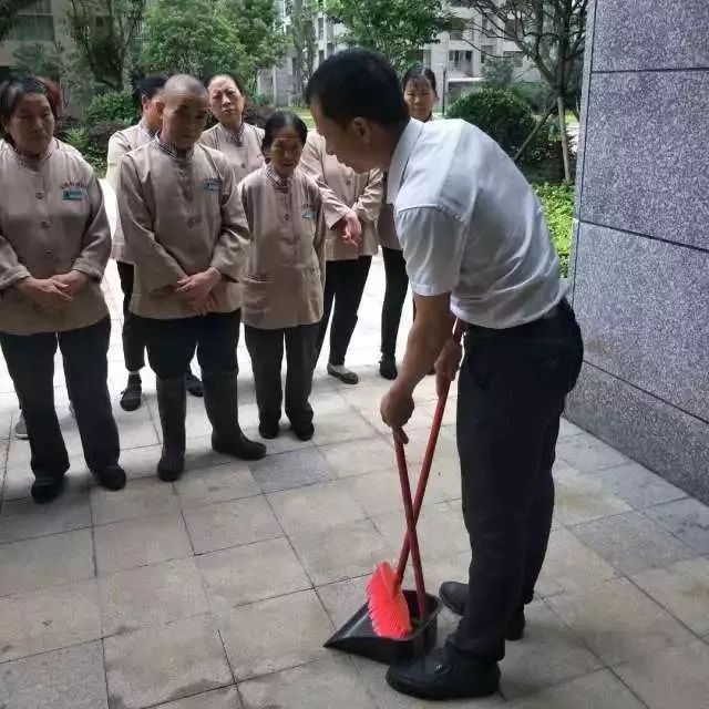 贵阳最高颜值小区,中铁建物业幸福回家路社区