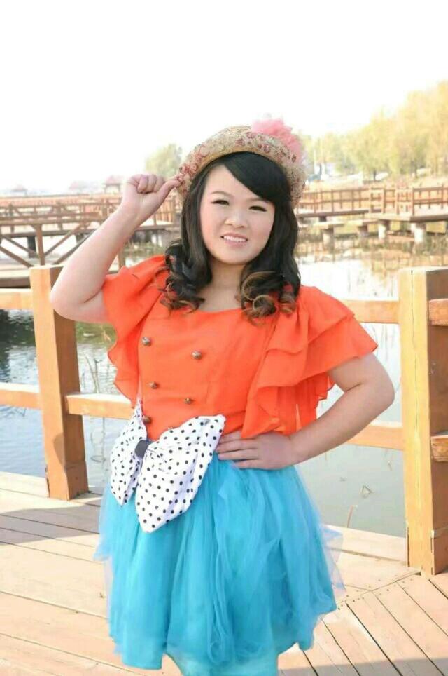 大家好我叫钟兰燕今年28岁是一个一胎孩子的宝妈,当妈妈虽然打心里很