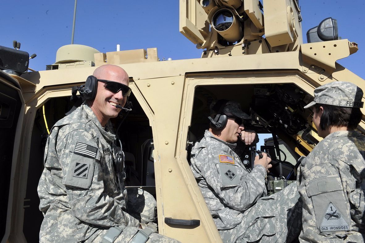 是美国优先装备的地面作战部队之一,换装速度非常快,但是第一装甲师