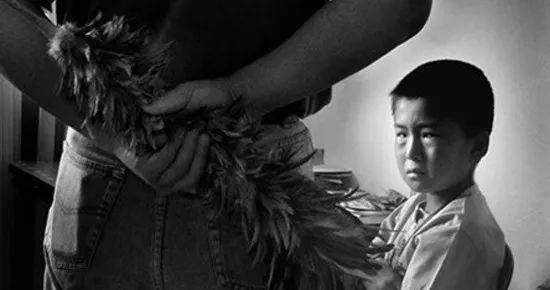 新闻热点父母吵架互扔小孩|住手!家暴