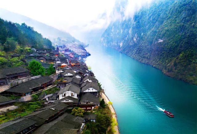 最美不过四月天,重庆周边旅游景点推荐,了解一