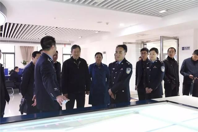 省委政法委副书记杨光荣率队赴长沙县公安局开