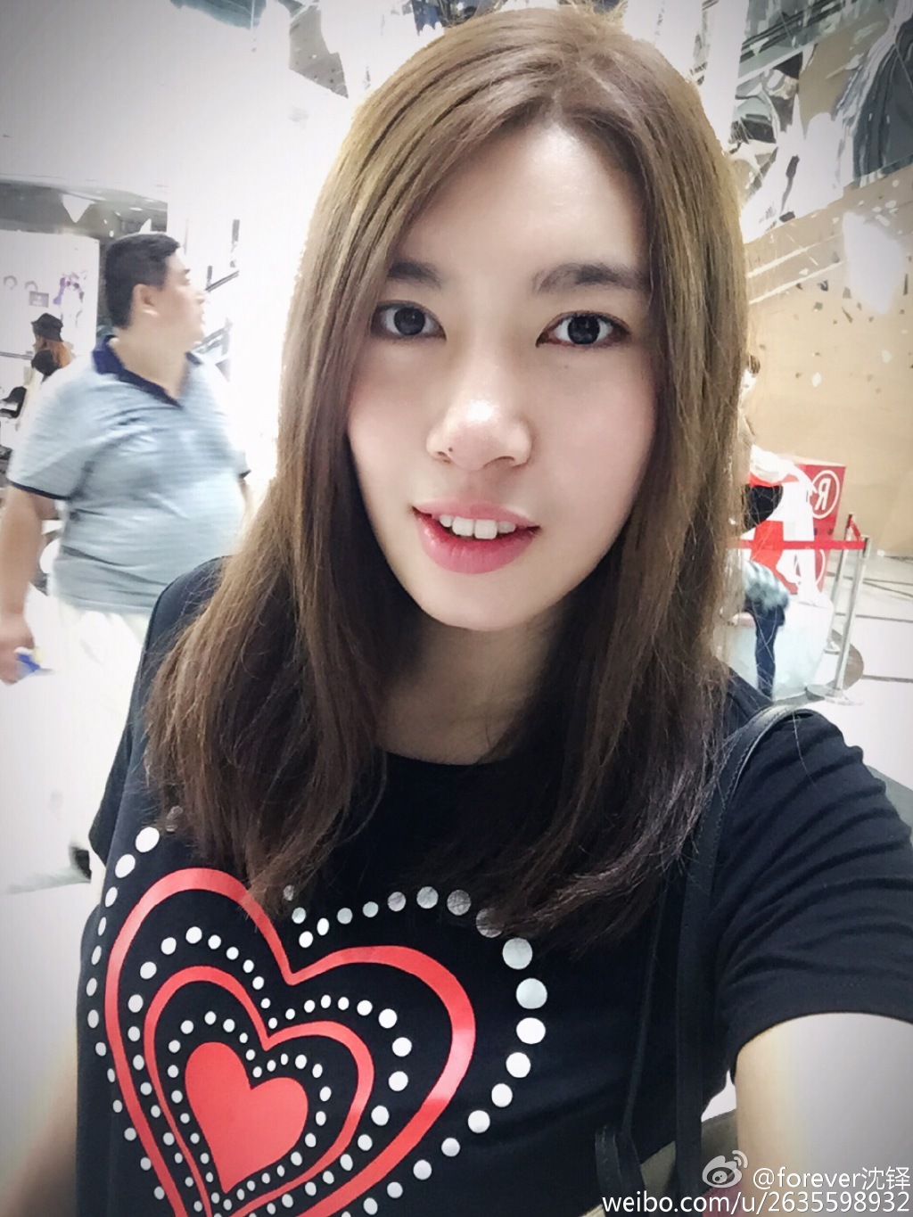 中国选手还原中韩游泳冲突 韩国人的脸瞬间被