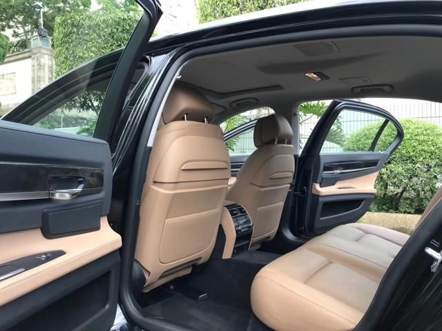 不能因为昆山宝马哥,你就不买宝马了,这台30