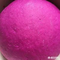 红色火龙果蒸馒头是什么颜色的?