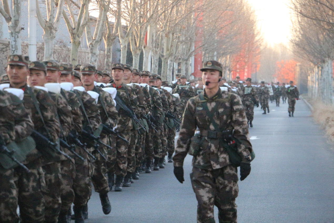 秣馬厲兵 淬火成鋼 直擊武警北京總隊新兵團七大隊新兵野營拉練