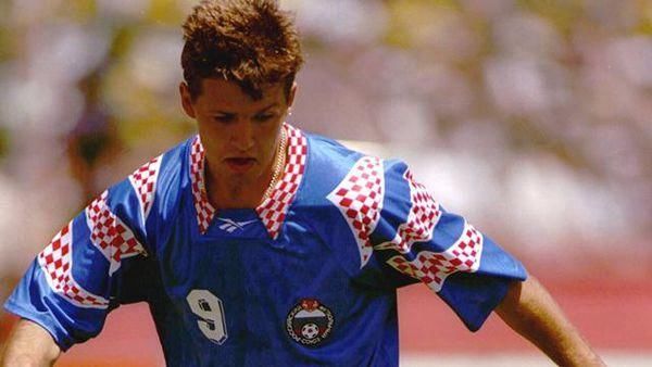 世界杯东道主为所欲为,这分组不出线说不过去