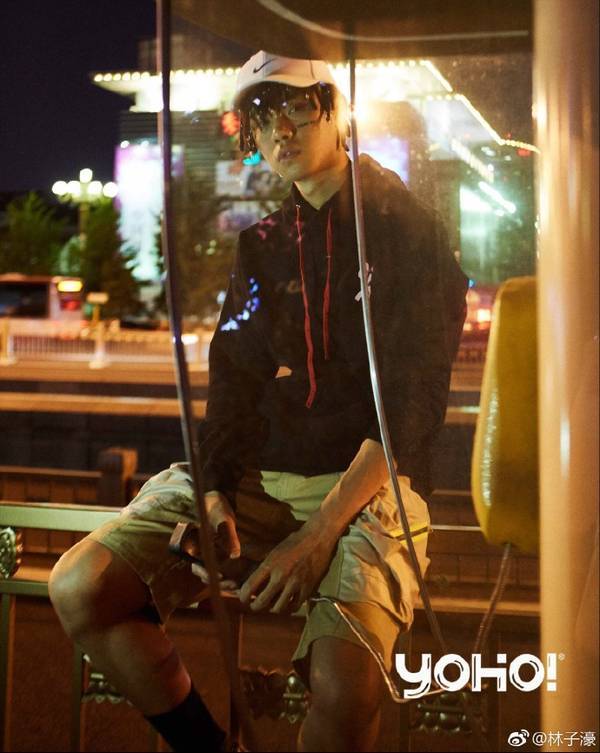 林依轮老婆晒照 不小心曝光了14岁儿子林子轩的外国女友(2)