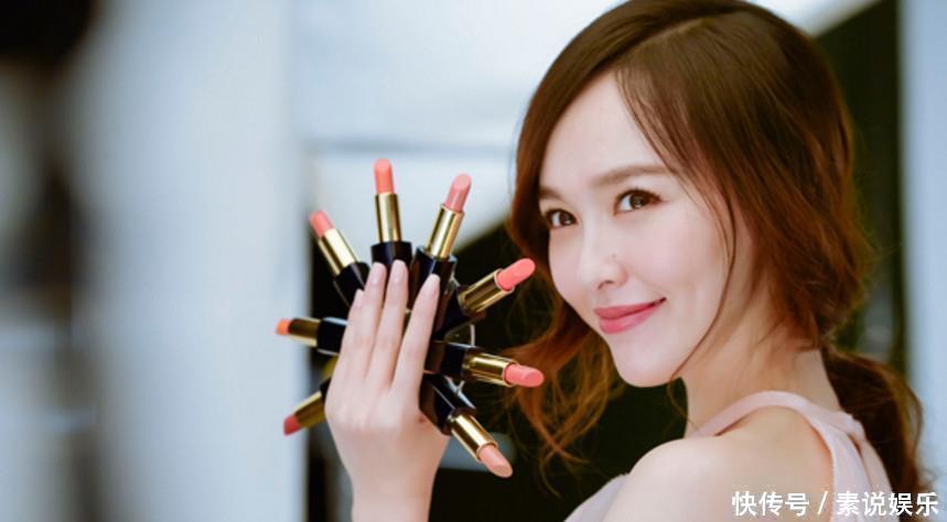 赵丽颖的手,迪丽热巴的手,范冰冰的手,都输给了