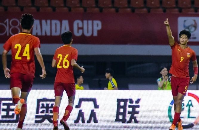 99国青击败英格兰背后故事:历经波折,成耀东为