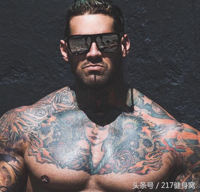 酷爱纹身的健身私教,一节课1000美元,