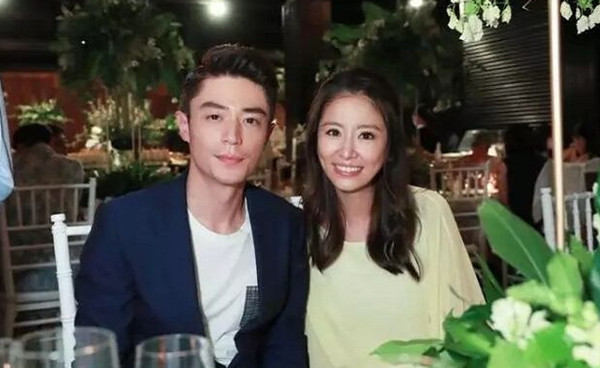 林心如七夕高调秀恩爱,霍建华霸道献吻,网友:太