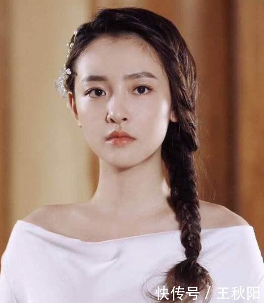 女星古装一字肩,谁最有魅力呢?最后一个你还不