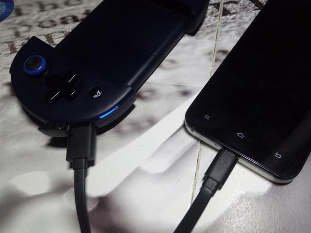 鼠键玩吃鸡手游更酸爽,飞智Wee2拉伸手柄体验