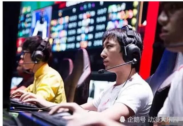 连王思聪都吐槽逆水寒烧钱,装备花了一台法拉